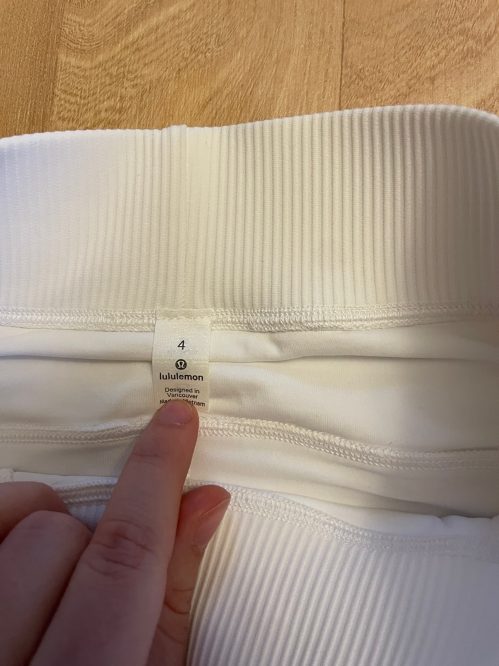 Lululemon New Ambition Super High-Rise Tight Size 4 - Picture 8 of 11